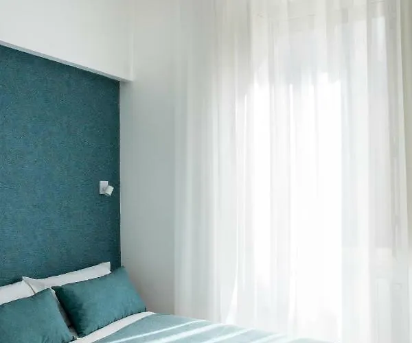 فندق مبيت وإفطار Four Elements 4*